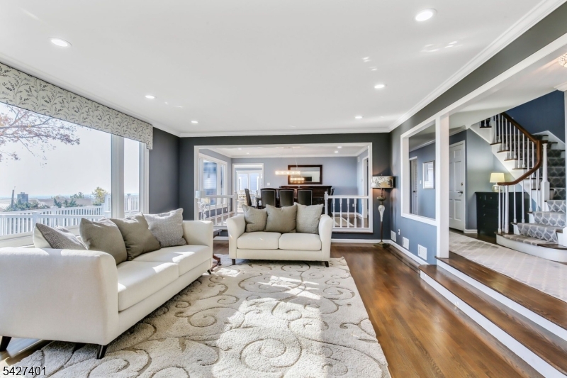 1008 Mary Allen Ln
