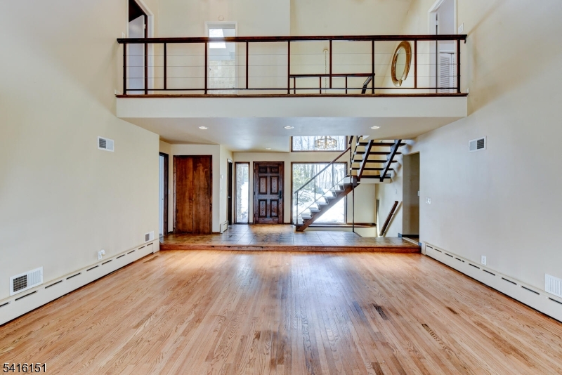 737 Ridge Rd