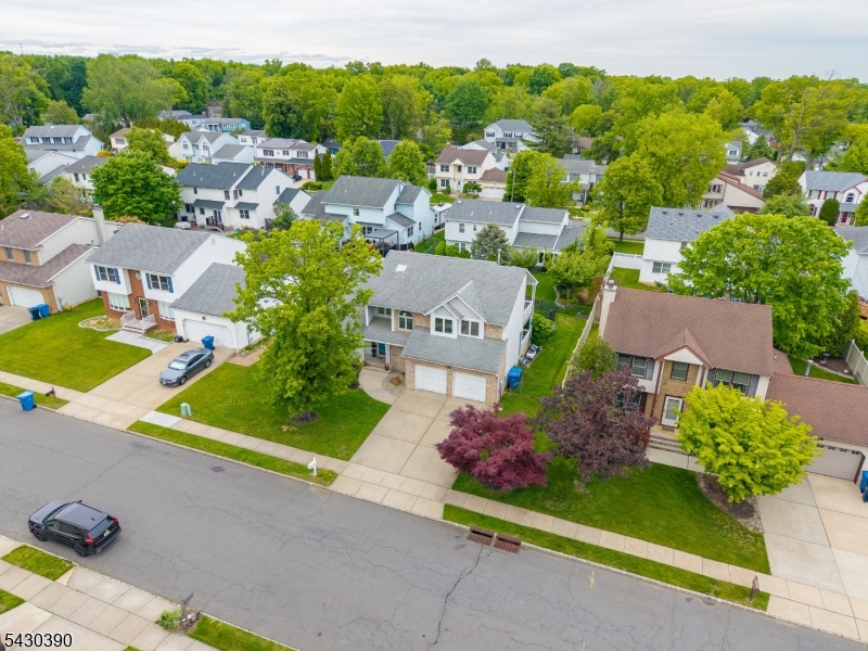 36 Lynn Ct