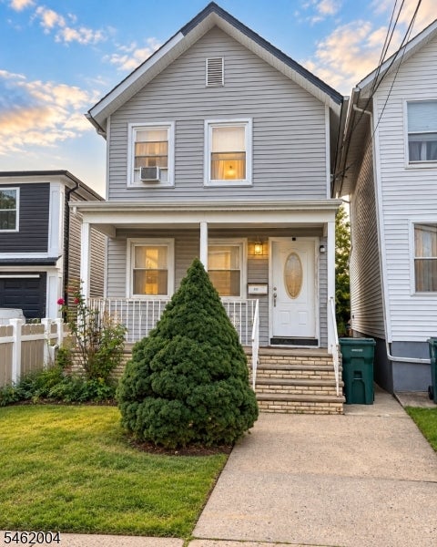 Photo for 532 High St