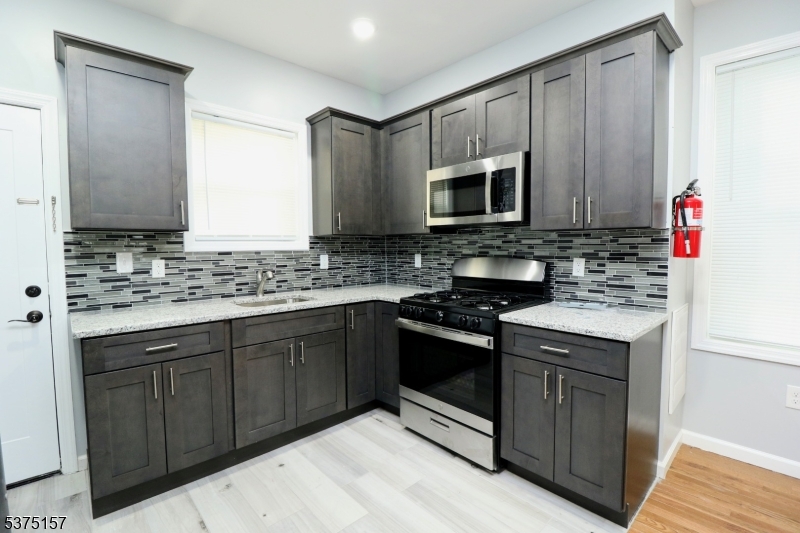 550-552 South 18th Street
