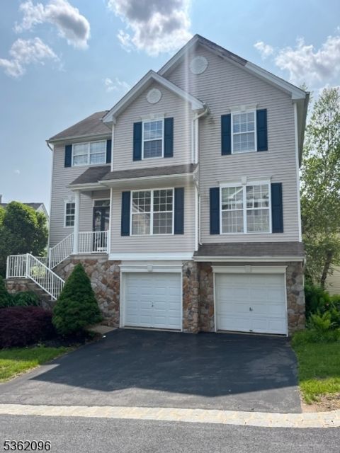 6 WINDING HILL DRIVE Mount Olive Twp. NJ 07840