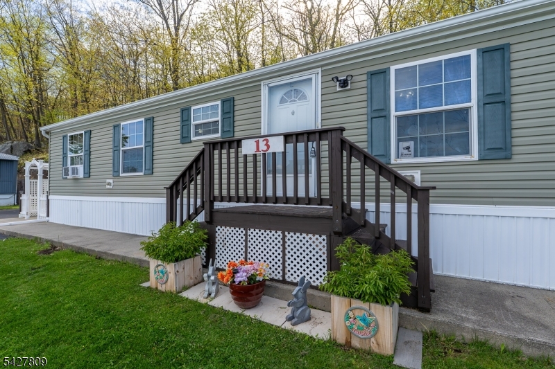 13 Alpine Circle