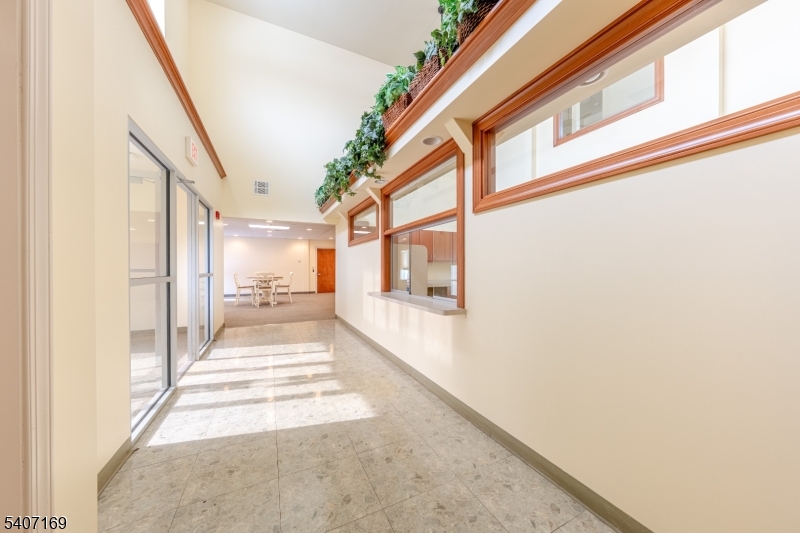 1000 Coventry Dr