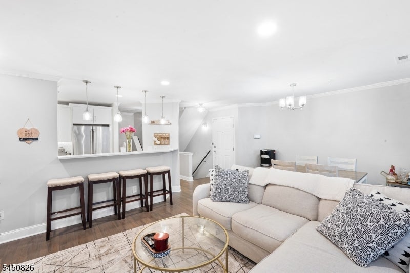 205 Sheffield Ct