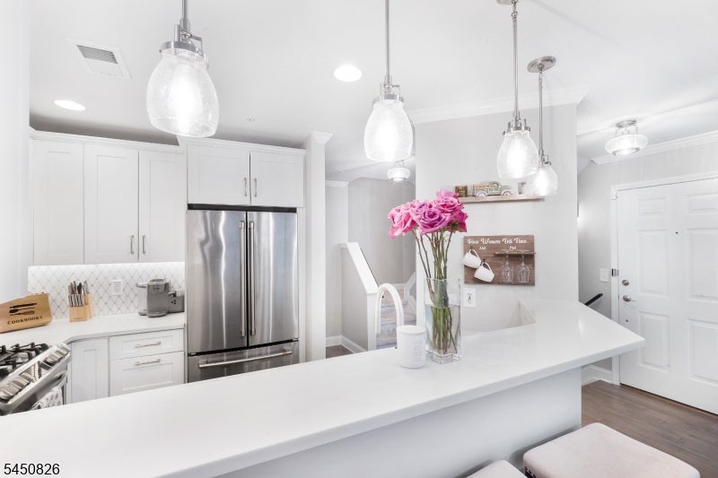 205 Sheffield Ct