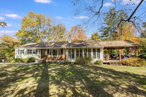 Photo of 16 Old Ledgewood Rd, Mount Olive, NJ 07836 (MLS # 3994088)