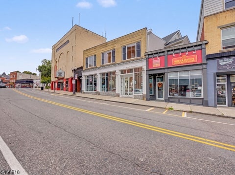 Photo for 611 Main St