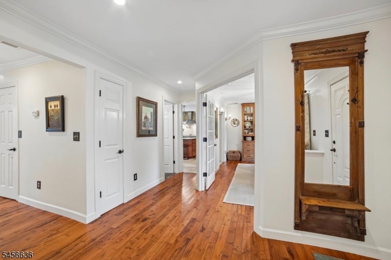 5 W William St