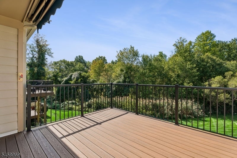 7 Davenport Pl