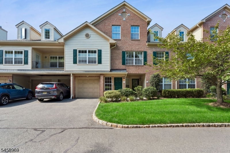 7 Davenport Pl