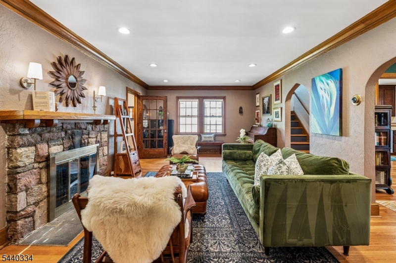 282 Richmond Ave