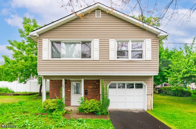 485 Lake Shore Dr
