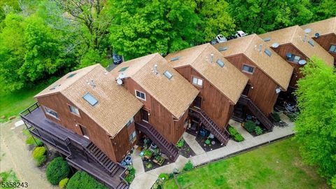 3 Telemark Dr 10 Vernon Twp. NJ 07462