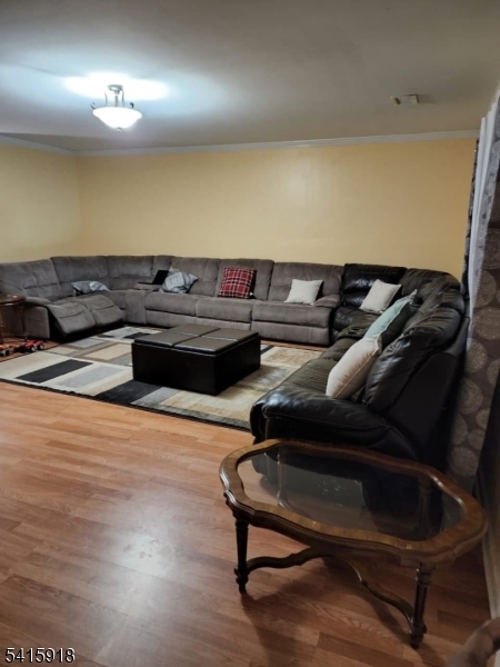 604 Livingston St C4