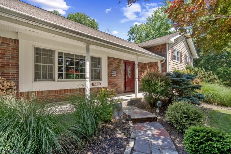 36 Underwood Rd