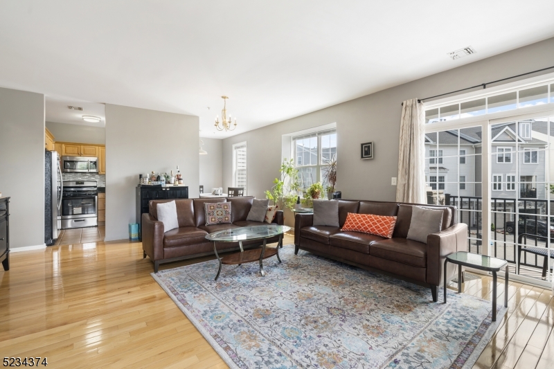 118 George Russell Way