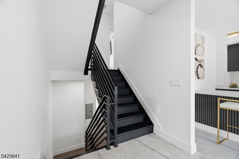 9 Minerva St 2