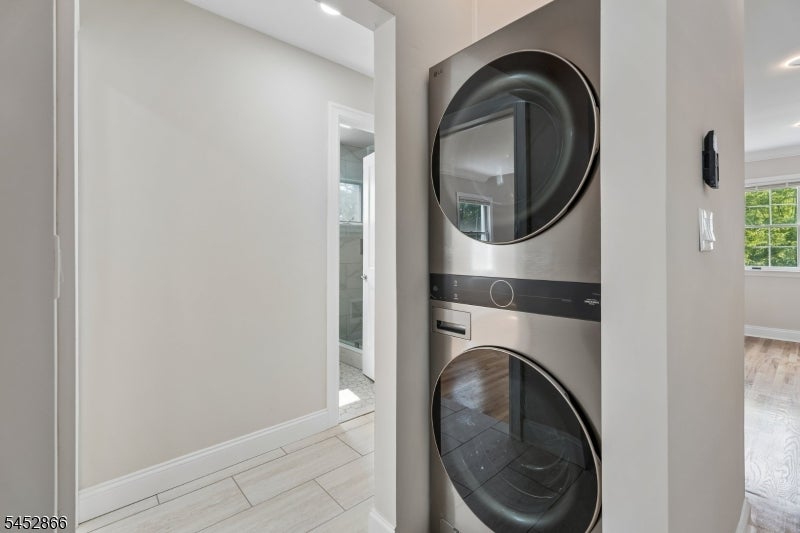 57 Greenwood Ave UNIT 2 2