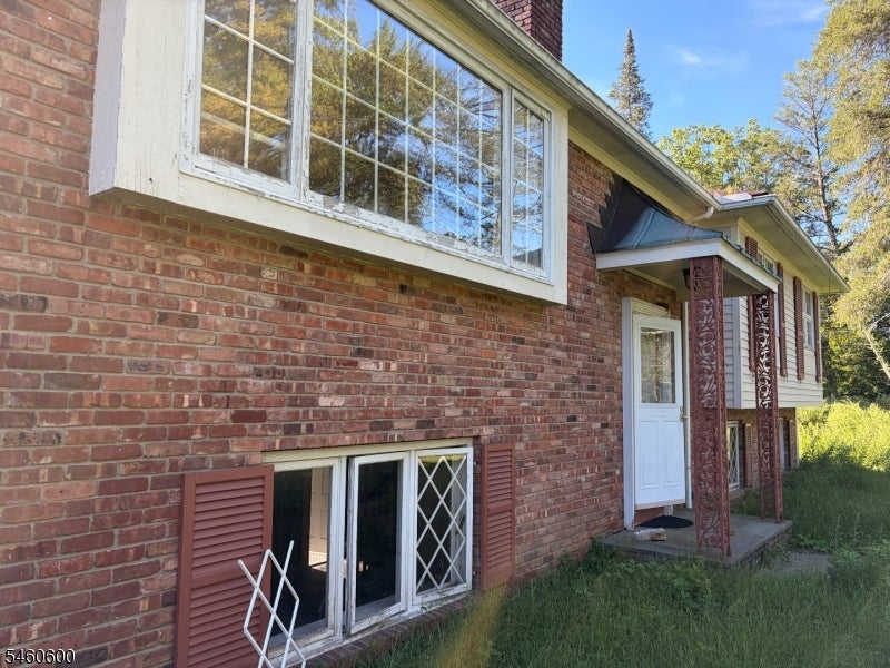 73 Canfield Rd