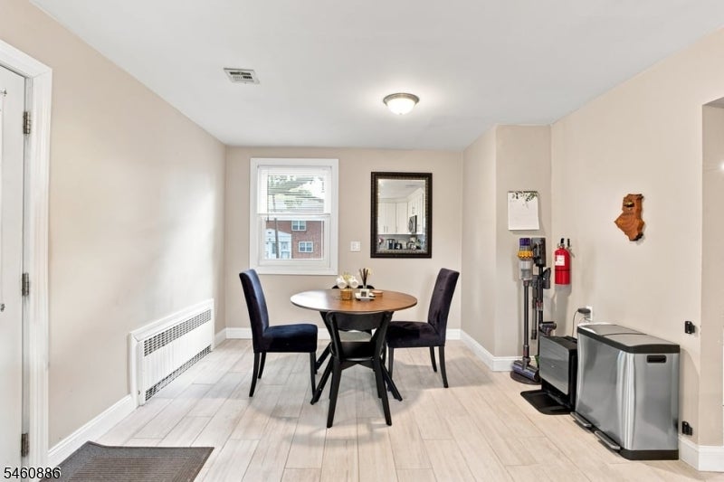 212 Hancox Ave