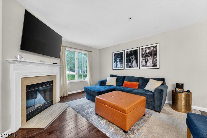 224 Cambridge Dr