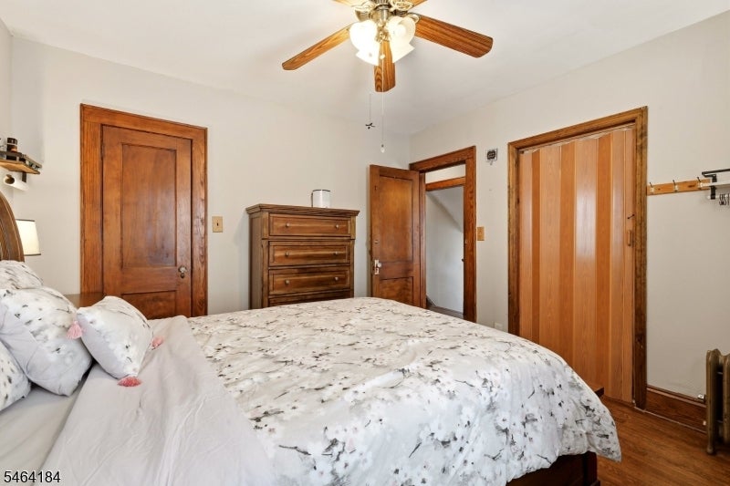 958 Carteret Ave