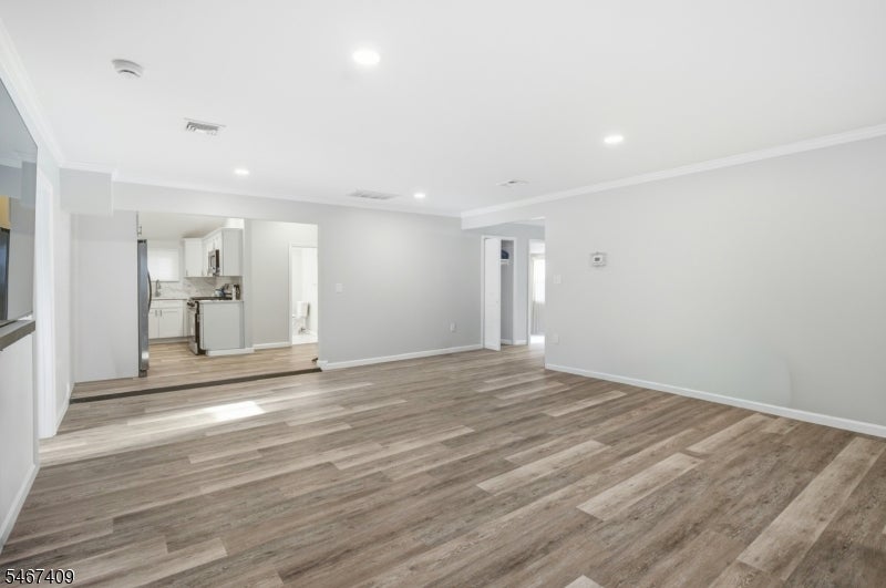 183 Greenwood Dr