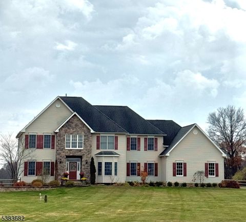 39 Sky Manor Rd Franklin Twp. NJ 08867