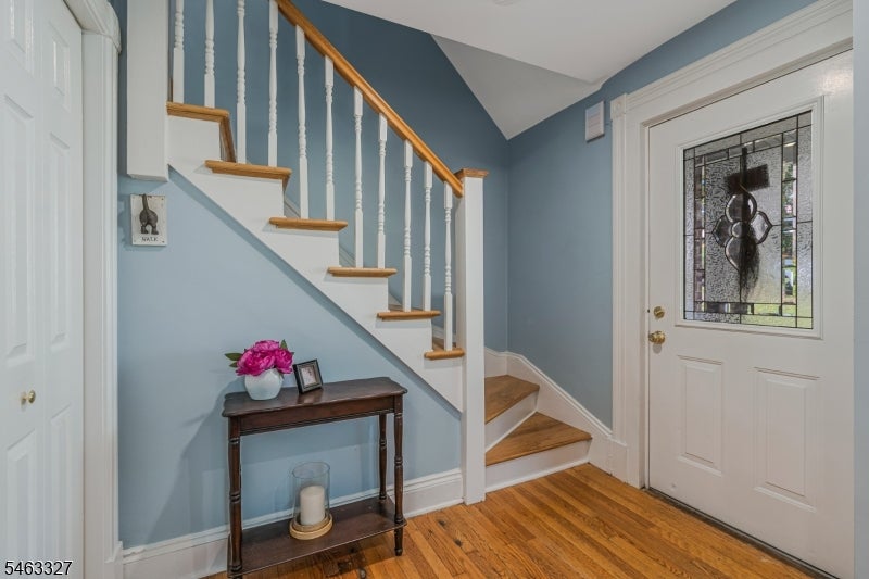 12 Essex Ave
