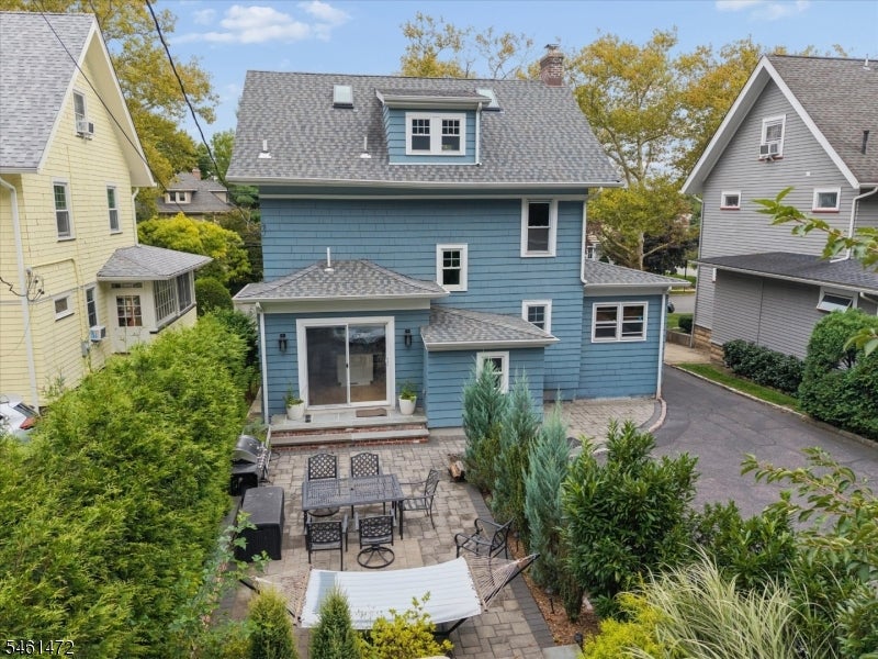 118 Essex Ave