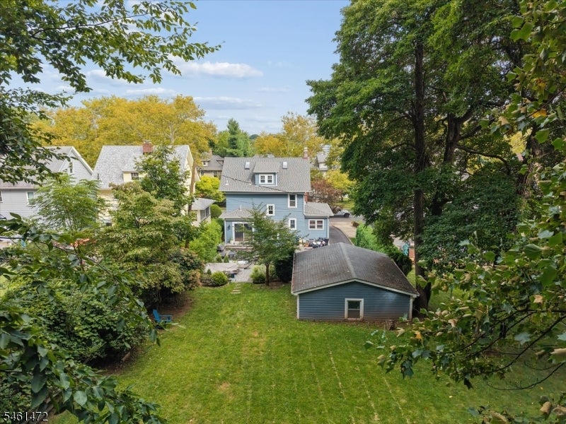 118 Essex Ave