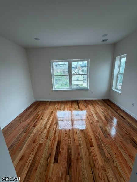 28 Parkhurst St 2