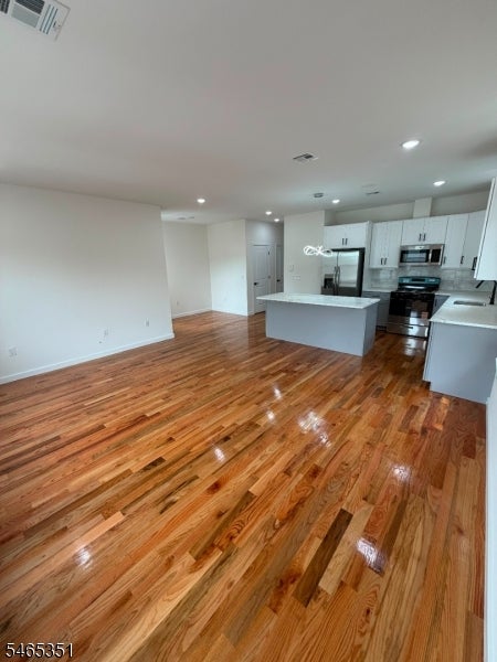28 Parkhurst St 2