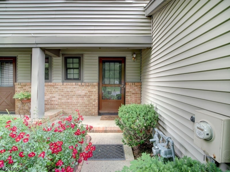 402 Marten Rd