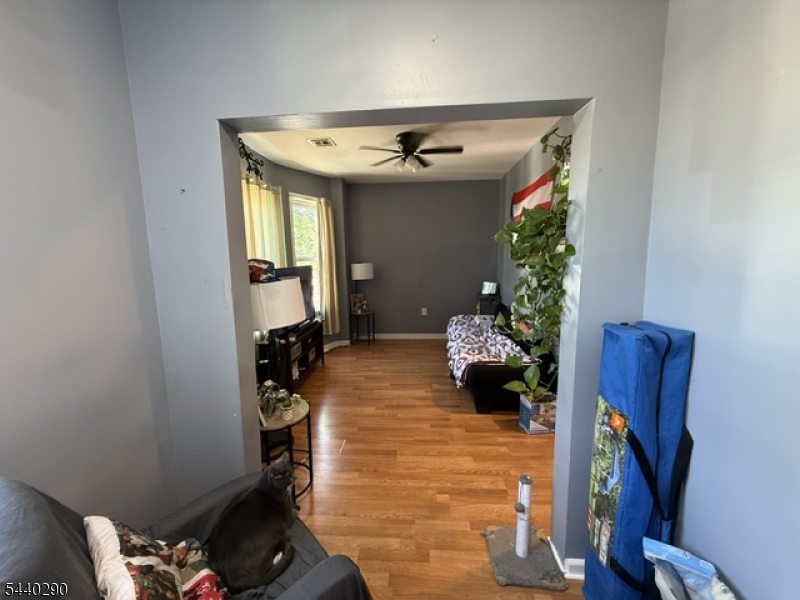 20 Montrose Ter