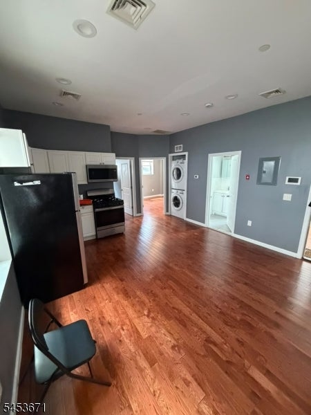 92 Ellison St 2B