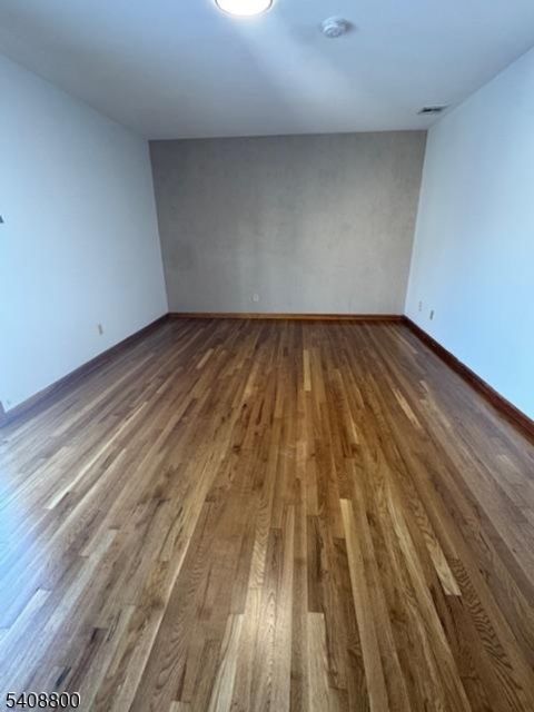 28 Rome St Newark City NJ 07105