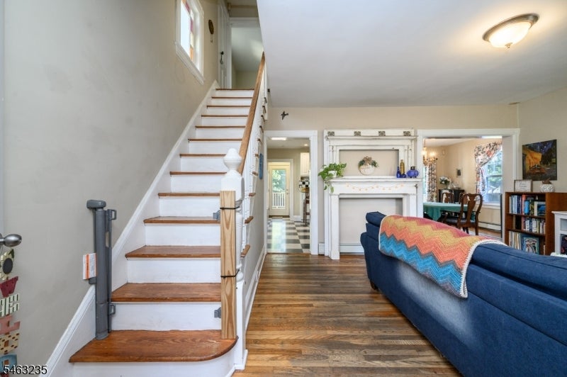 102 Grandview Ave