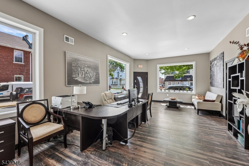 63 Union Blvd