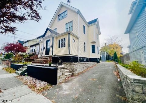 66 Washington Pl East Rutherford Boro NJ 07073