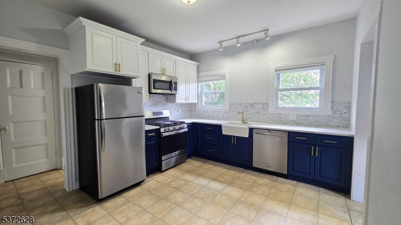 15 Cloverhill Pl 2