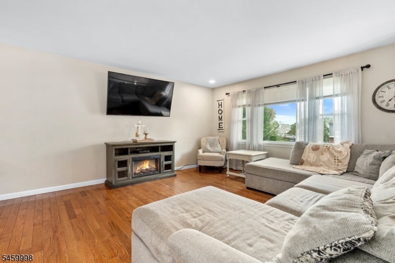 260 Pearl Pl