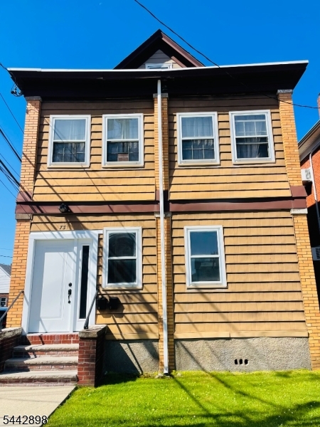 735 Van Houten Ave