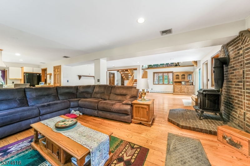 42 Upper Mountain Avenue