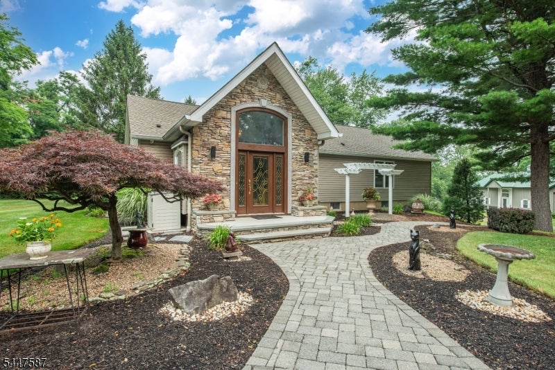1 Evergreen Dr