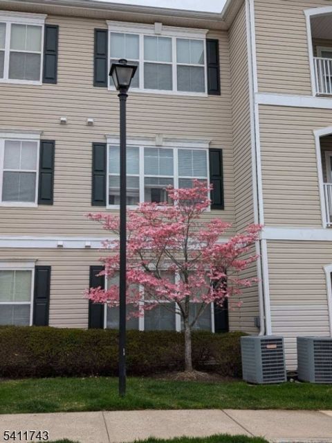 326 Sloan Ct 326 Matawan Boro NJ 07747