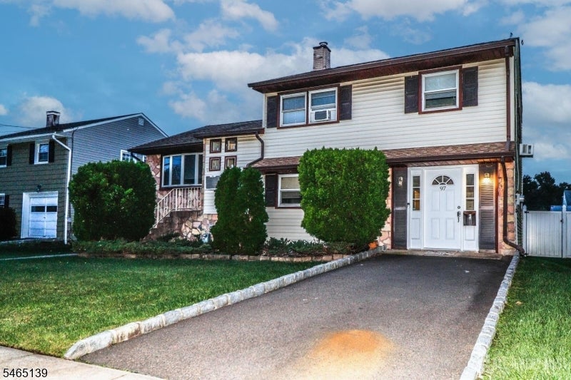 97 Sterling Dr