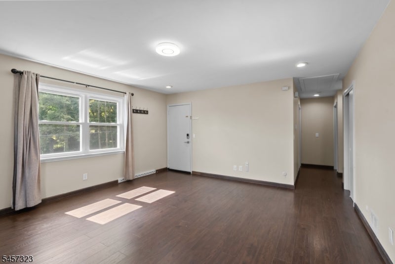 58 Jardine Rd 2