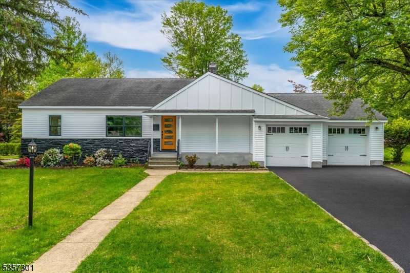 60 Riverside Dr